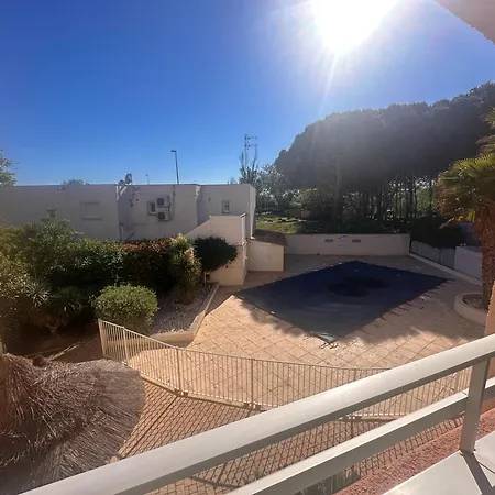 Rosae By Pom, Piscine, Pkg * אגדה